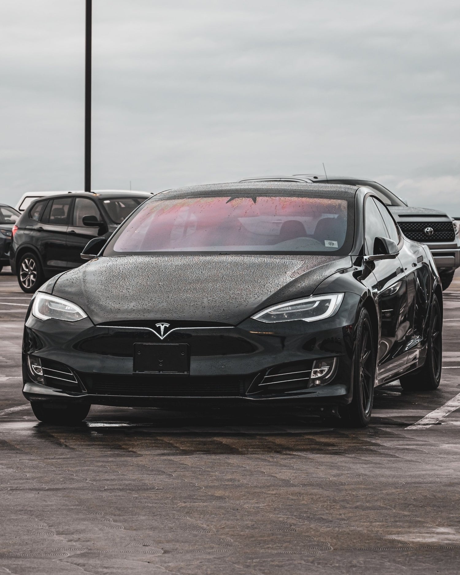 Tesla Model S - EVONE